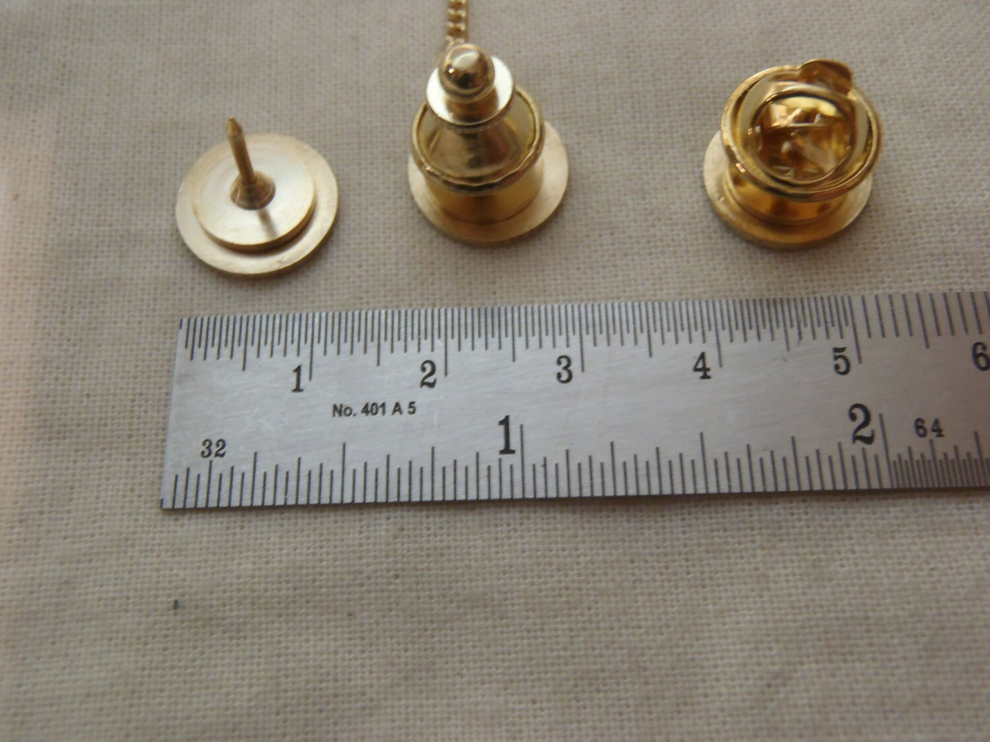 gold monogram tie tack personalized tie pin - drake designs jewelry