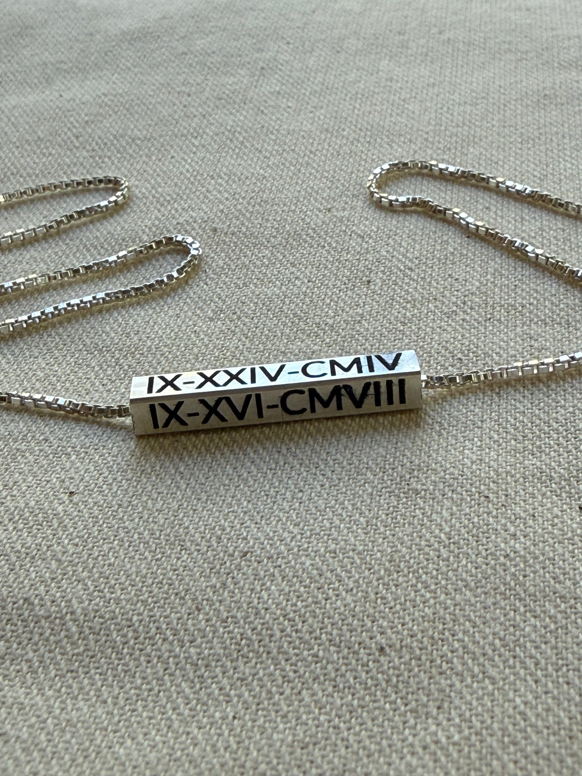 Personalized Sterling Silver Horizontal 3D Bar Necklace with Roman Numerals or Names - Derake Designs Jewelry