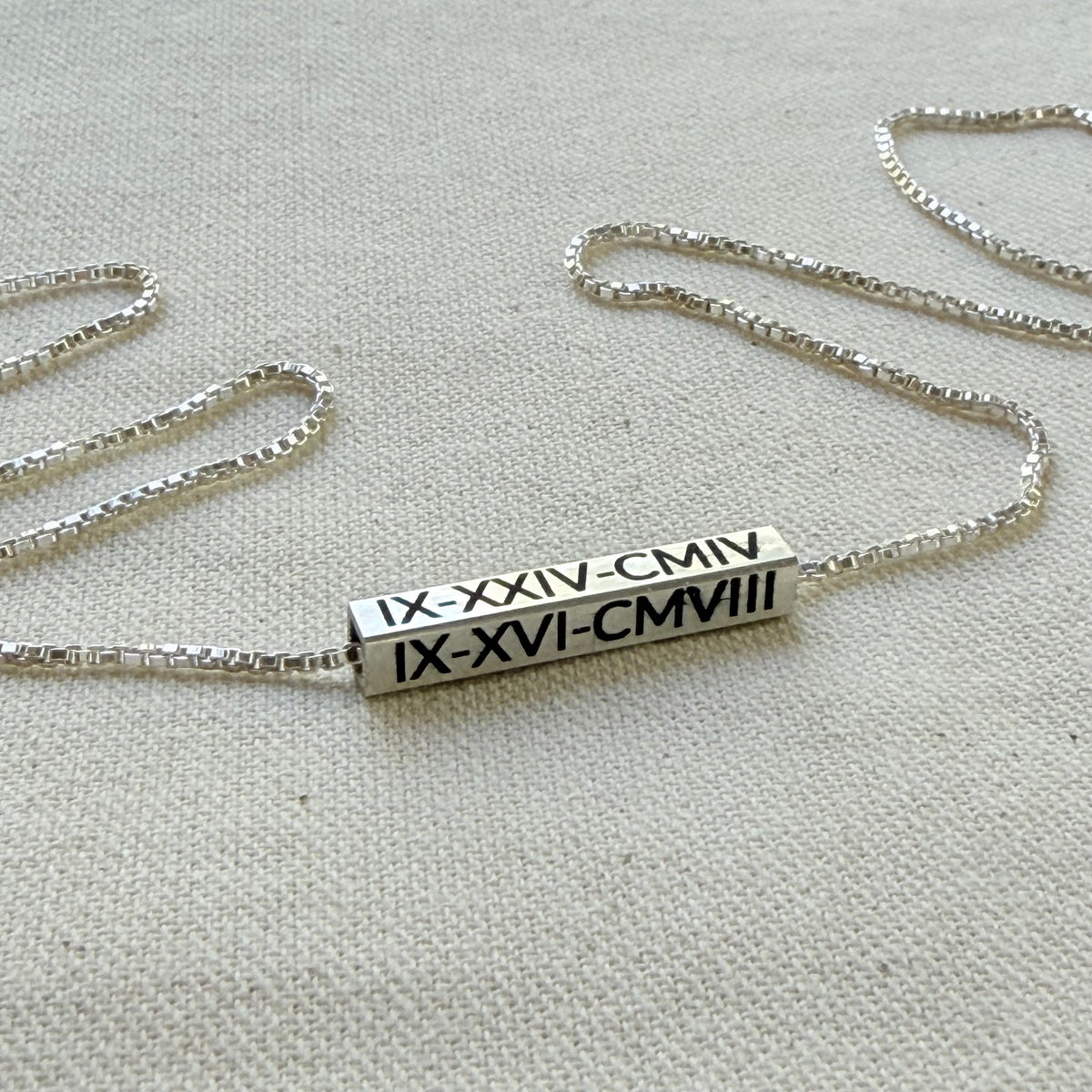 Personalized Sterling Silver Horizontal 3D Bar Necklace with Roman Numerals or Names - Derake Designs Jewelry