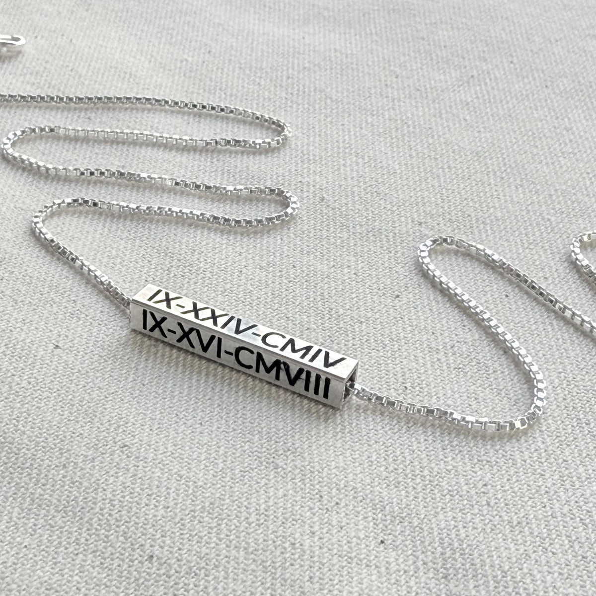 Personalized Sterling Silver Horizontal 3D Bar Necklace with Roman Numerals or Names - Derake Designs Jewelry