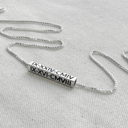 Personalized Sterling Silver Horizontal 3D Bar Necklace with Roman Numerals or Names - Derake Designs Jewelry