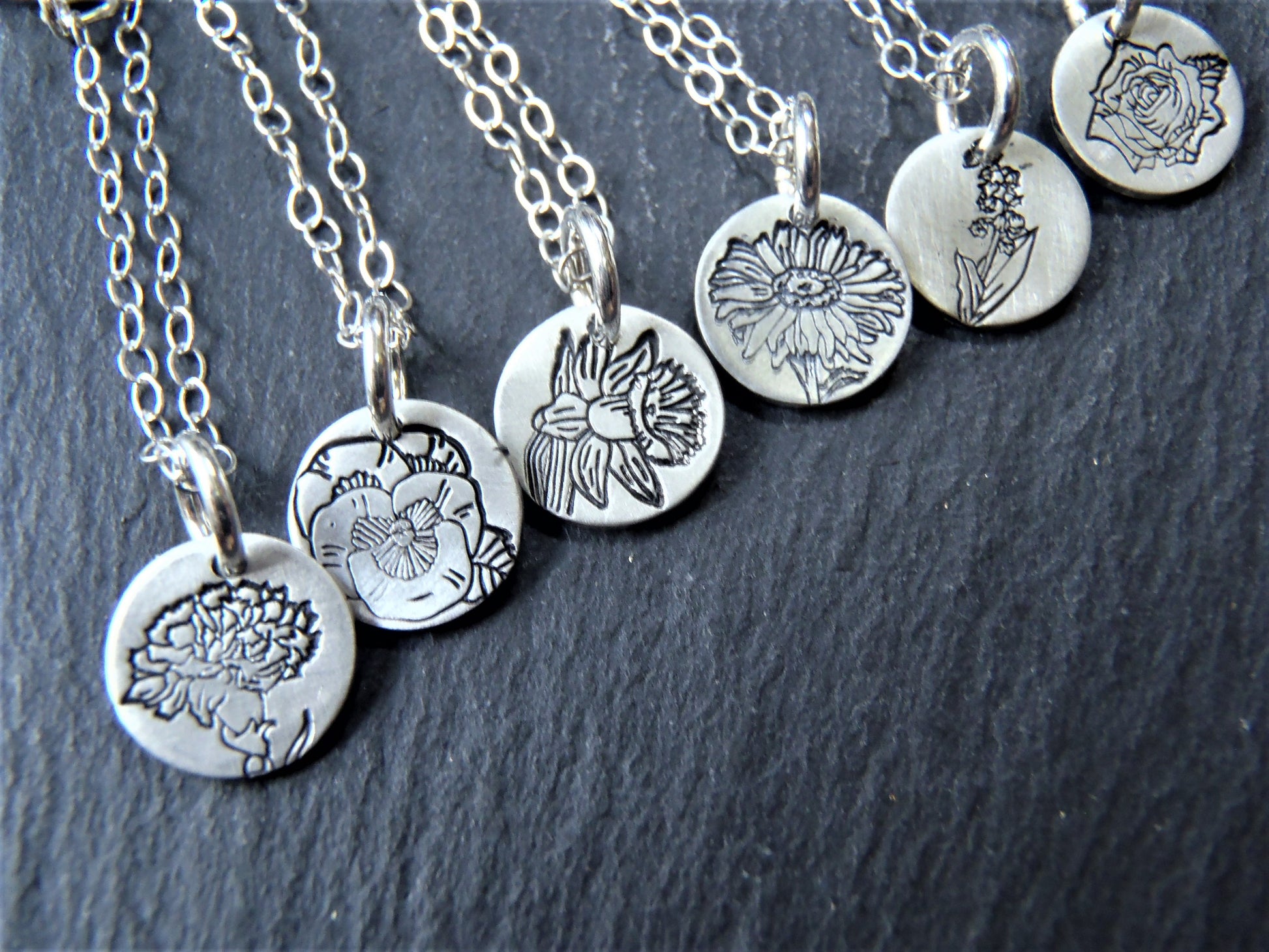 Birth flower necklace. personalized birthday mom necklace - Drake Designs Jewelry