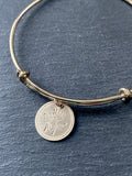 queen bee bracelet 14k gold fill with rope edge border stamped on pendant. drake designs jewelry
