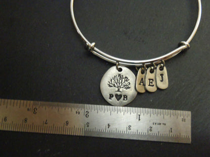 Personalized family tree bracelet for mom - tree of life bangle - Drake Designs Jewelry